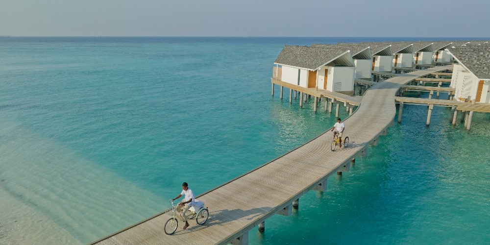 housekeeping-on-tricyles-amari-raaya-maldives-resort