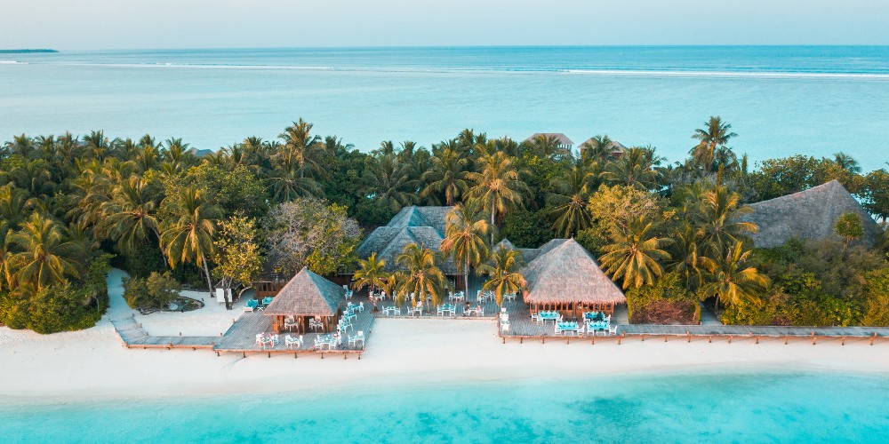 conrad-rangali-maldives-beach-restaurant