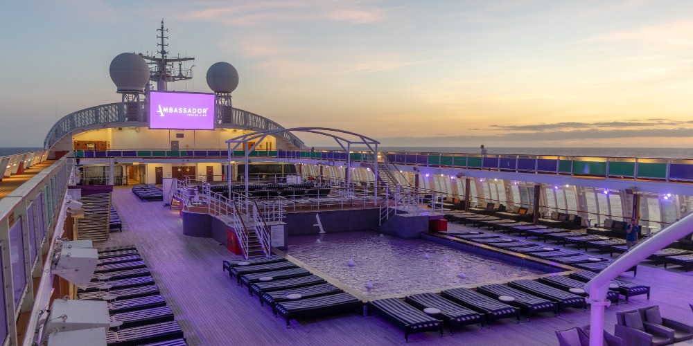 ambience-top-deck-swimming-pool-ambassador-nordic-cruise