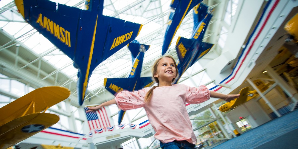 national-naval-aviation-museum-blue-angel-display