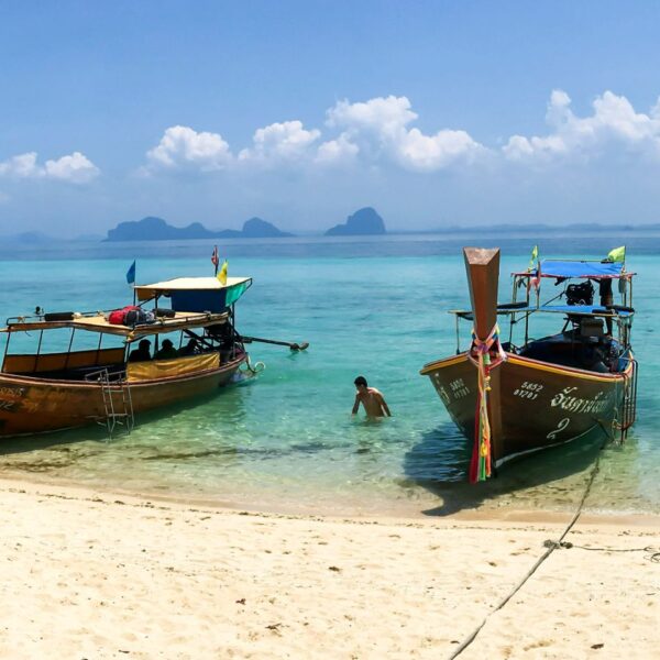 phi-phi-island-family-holiday-to-thailand