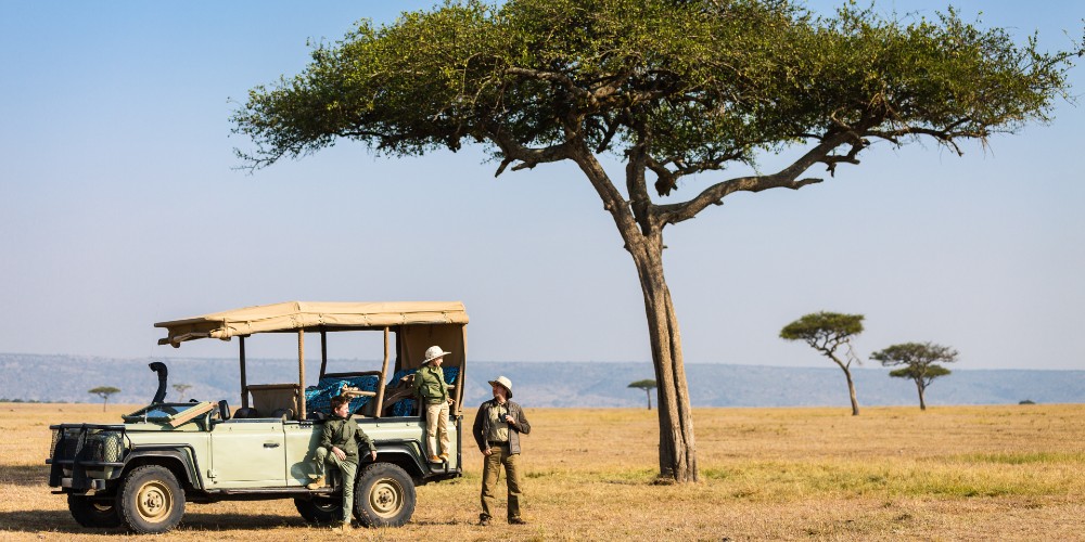 children-and-ranger-game-drive-safari-in-south-africa