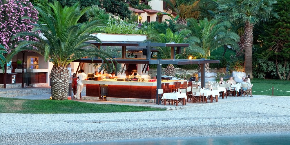beach-bar-and-restaurant-hillside-beach-club-turkey
