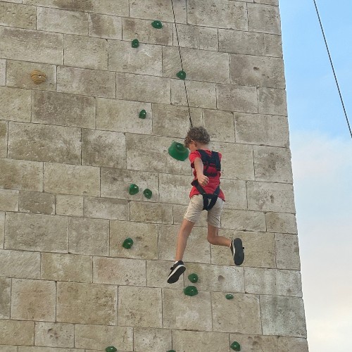 climbing-wall-city-of-dreams-holidays-in-cyprus