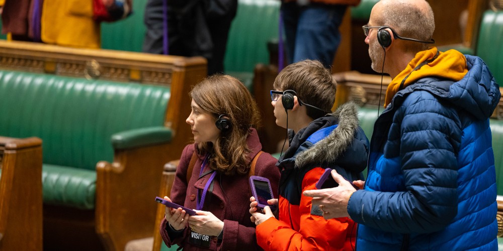 family-visitors-house-of-commons-chamber-westminster