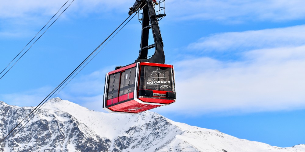 ski-lift-auron-france