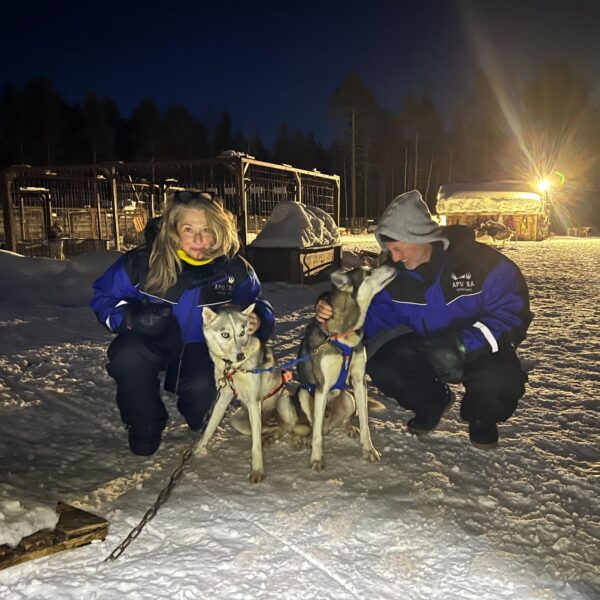 tracy-ann-oberman-huskies-finnish-lapland