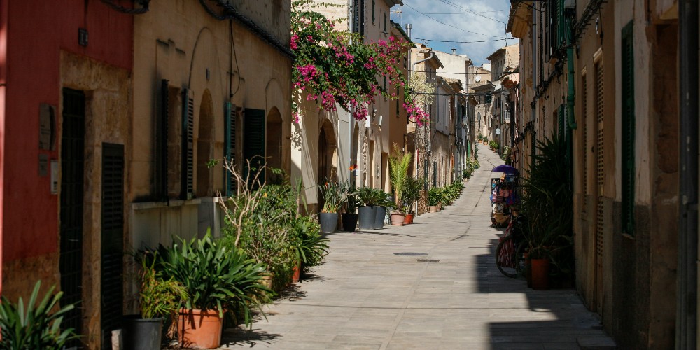 alcudia-street-thomas-marchand