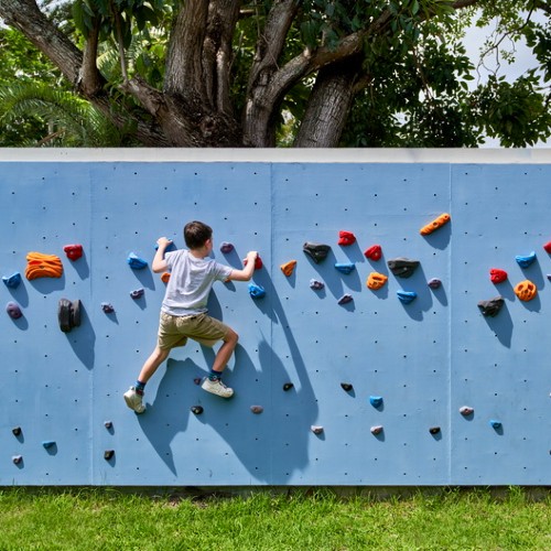 lux-grand-baie-climbing-wall