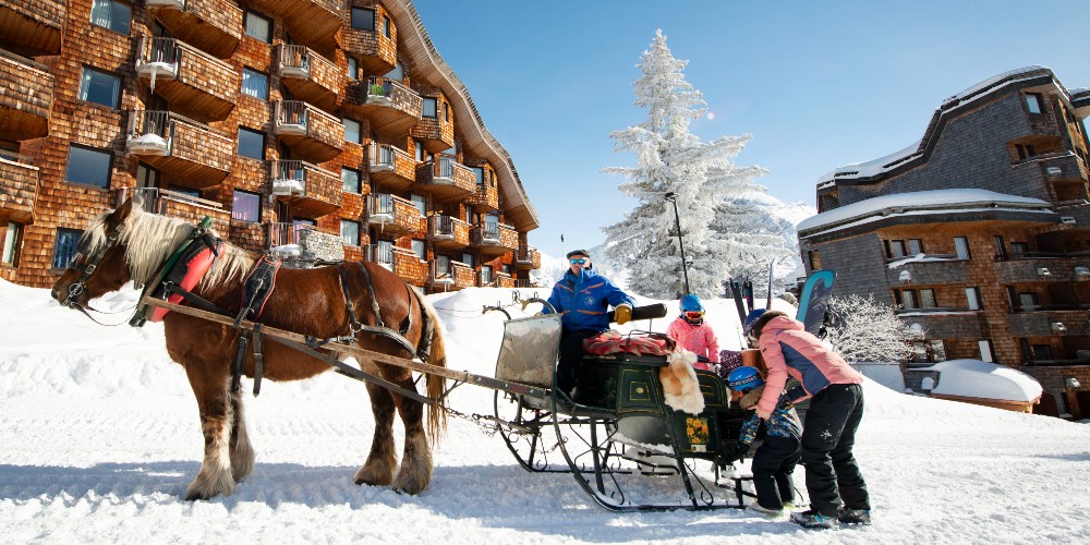 horse-drawn-sleigh-resort-of-avoriaz
