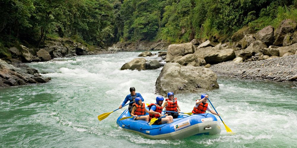 rafting-on-river-costa-rica