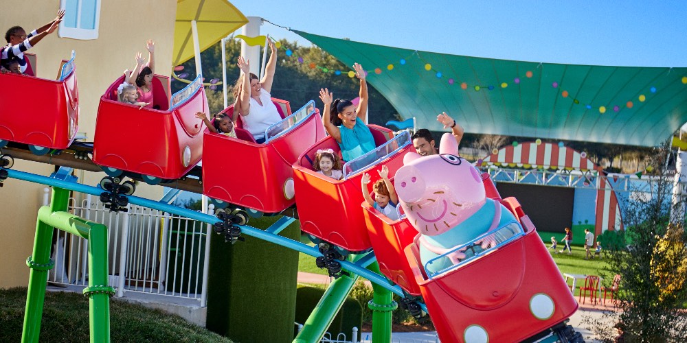 daddy-pigs-rollercoaster-peppa-pig-theme-park-polk-county-florida-holidays-2024