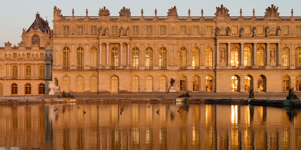 the_palace-of-versailles