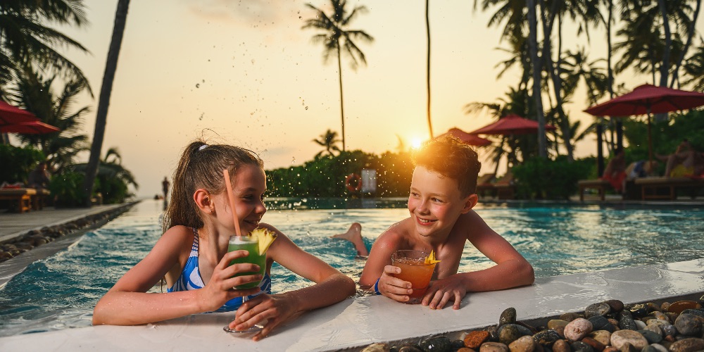 siyam-world-pool-kids-mocktails-best-at-travel