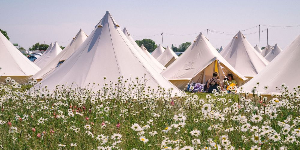 bell-tents-the-cambridge-club-festival