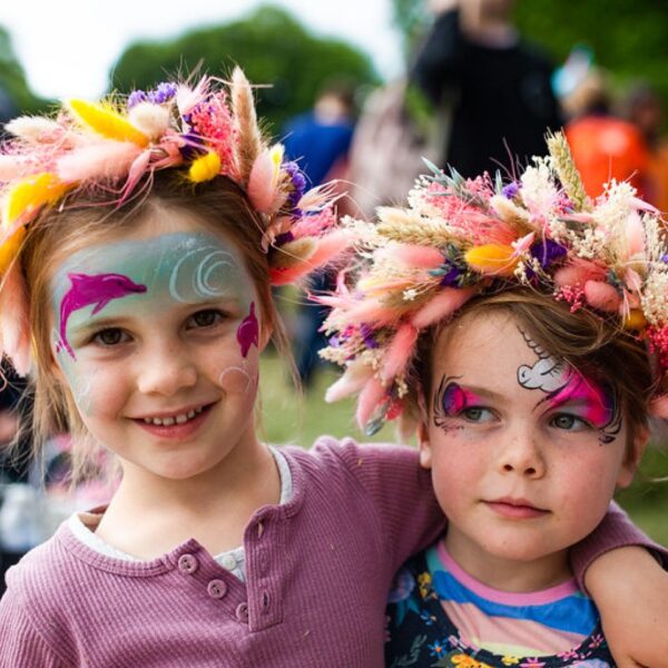 children-headdresses-best-family-festival-summer