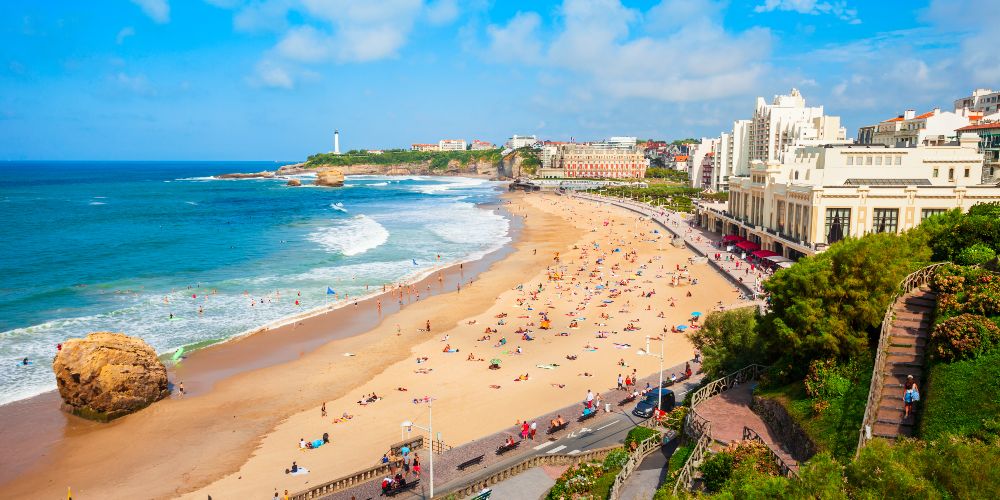 grand-plage-biarritz-city-beaches-in-france
