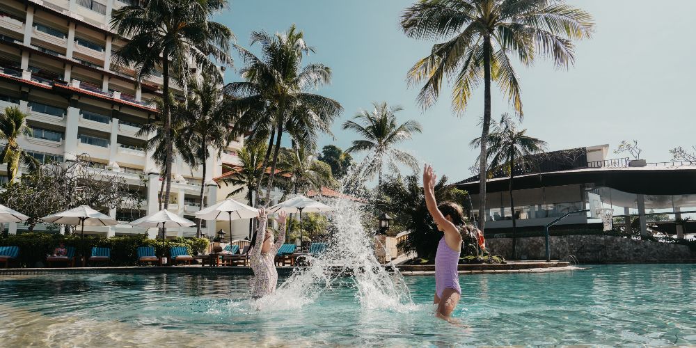 children-in-pool-hilton-bali-resort