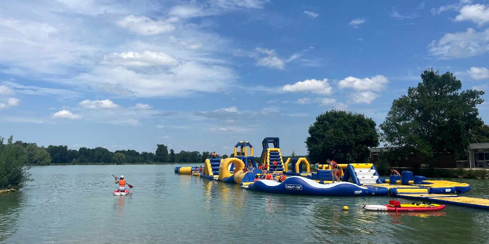 inflatable-waterpark-southwest-france