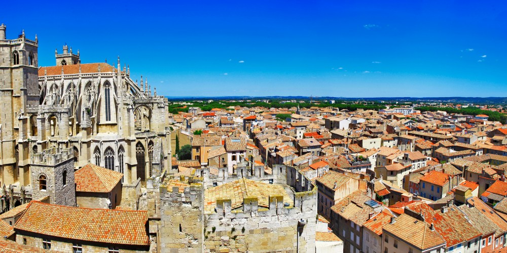 rooftops-of-narbonne-holiday-in-france