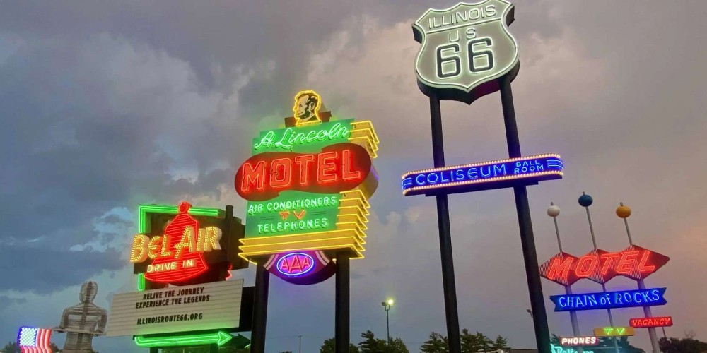 legends-neon-park-route-66