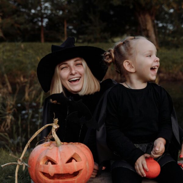 mother-and-child-pumpkins-halloween-events