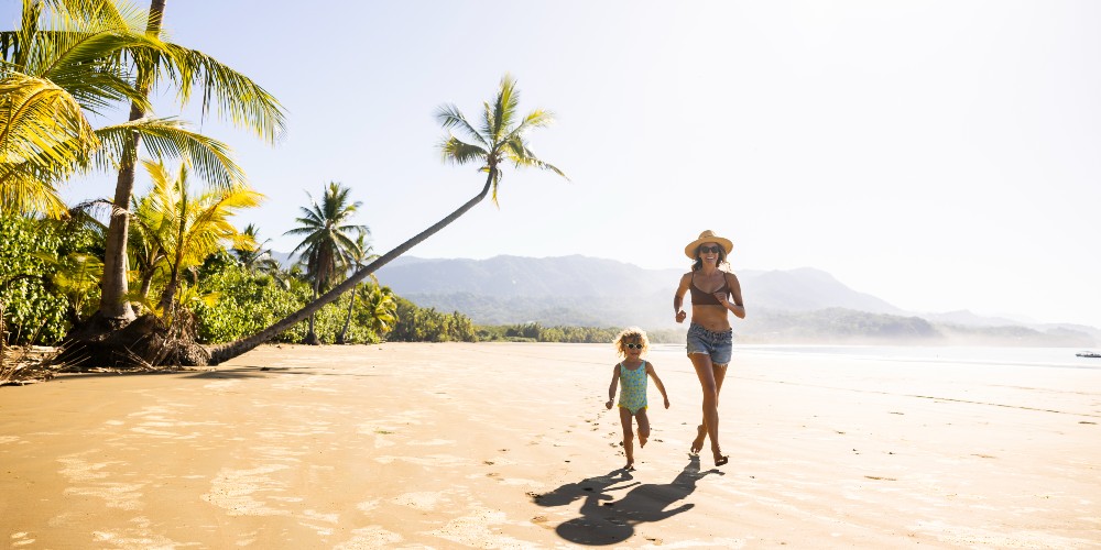 mother-child-beach-san-jose-costa-rica