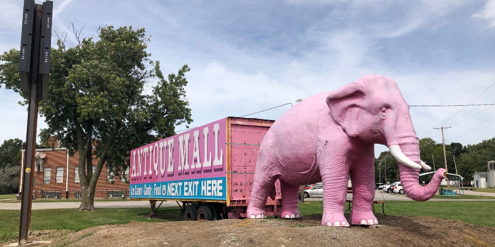 pink-elephant-antique-mall-staunton