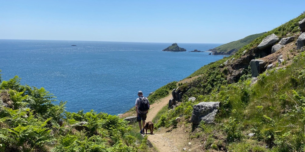 walking-coast-of-Herm-copyright-Alistair-Heap