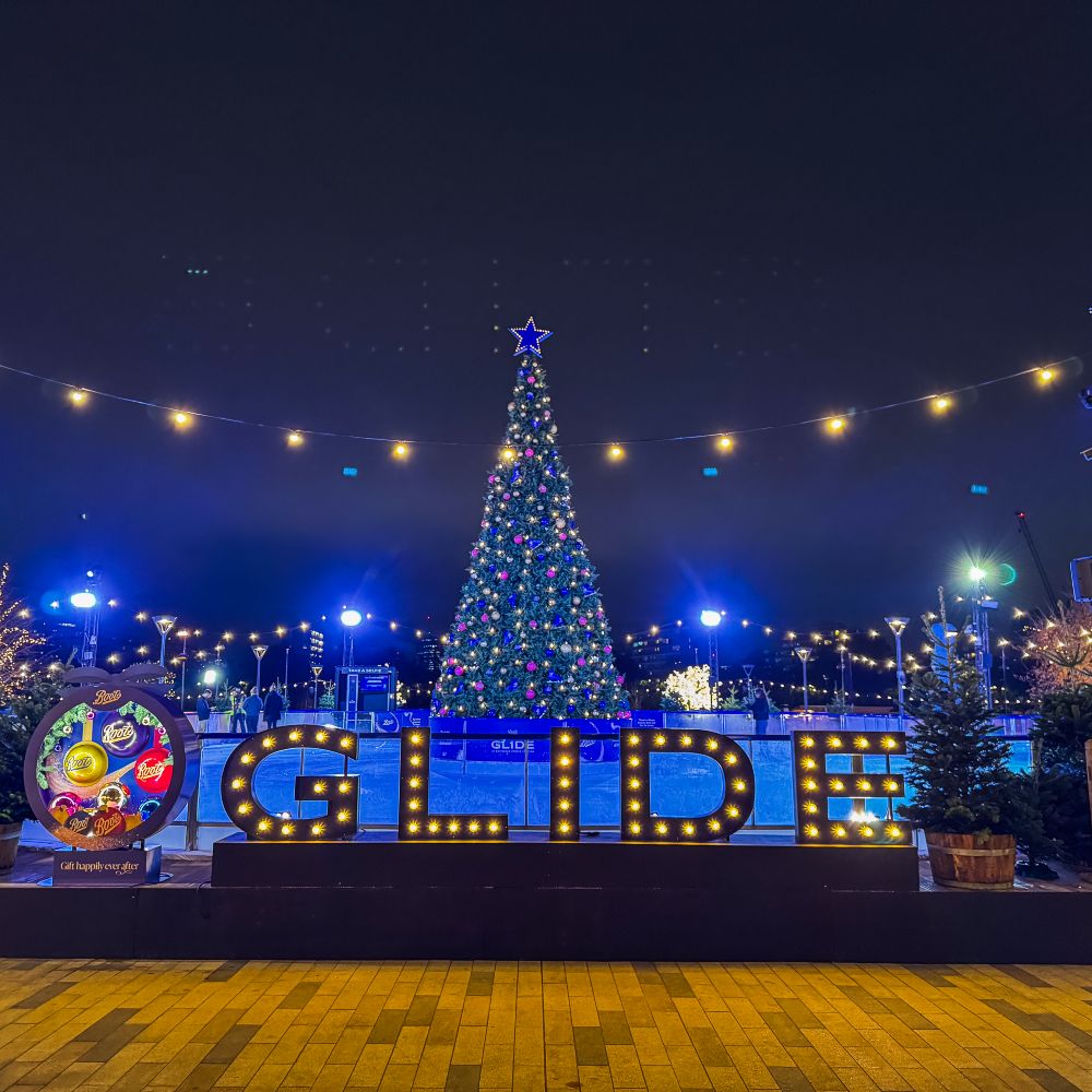 christmas-tree-skating-2025