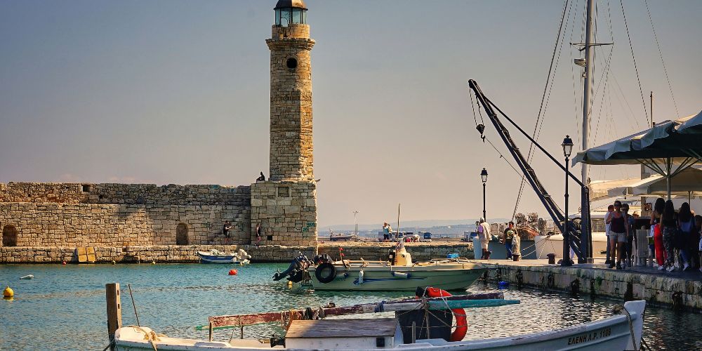 rethymno-harbour-robert-anasch