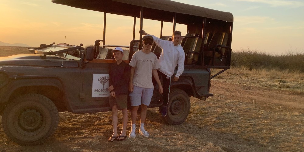 teenagers-first-family-safari-mosetlha