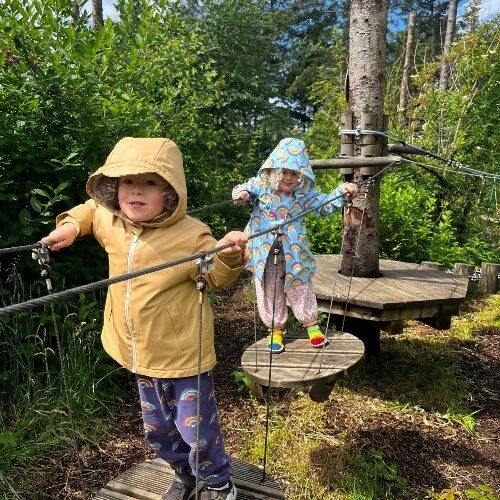 children-playing-wow-park-billund