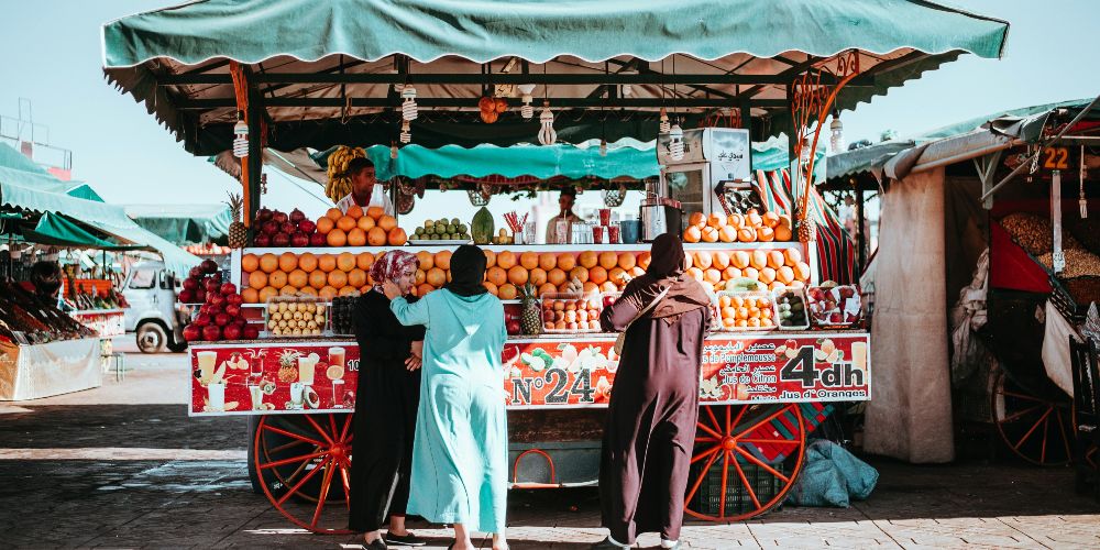 fresh-orange-juice-stand-marrakech