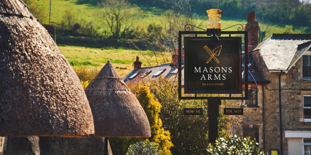 masons-arms-sign-branscombe-family-winter-break