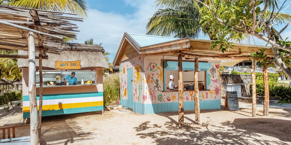 taba-j-juice-bar-zilwa-attitude-holiday-in-mauritius