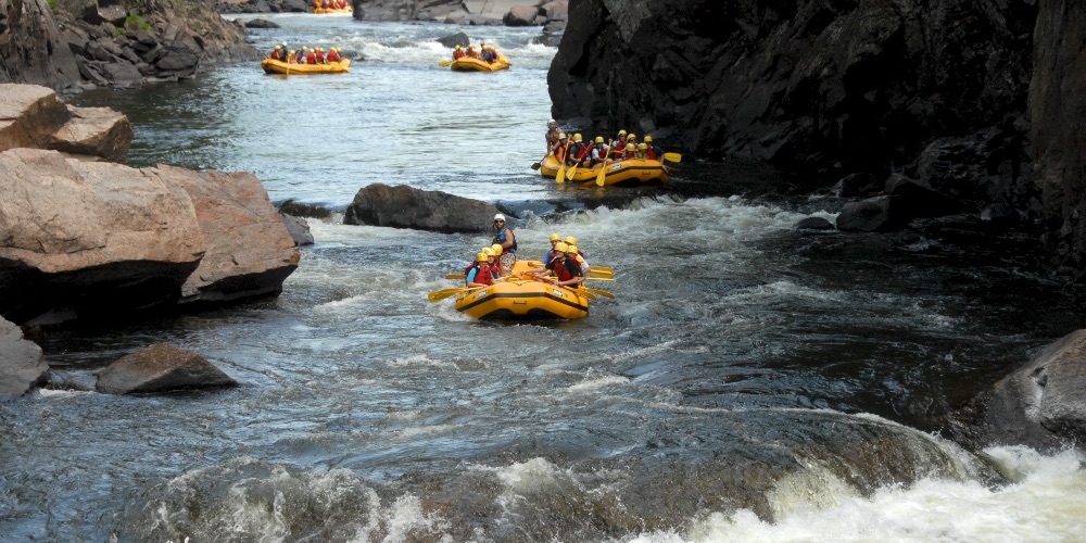 family-rafting-rouge-river