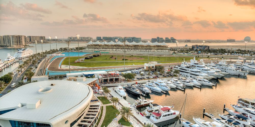 kenwood-travel-family-holiday-yas-marina