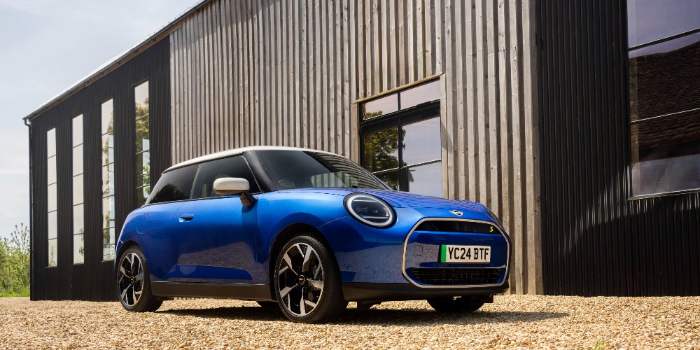 mini-countryman-electric-dylan-coastal-resort