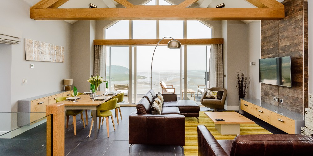 interior-lodge-family-break-in-wales
