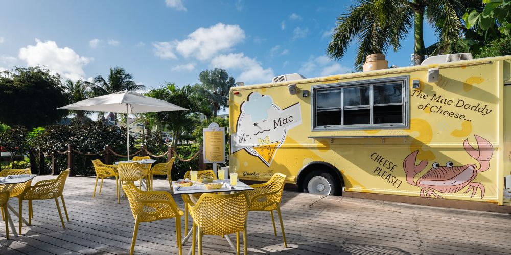 mac-n-cheese-food-truck-beaches-turks-and-caicos