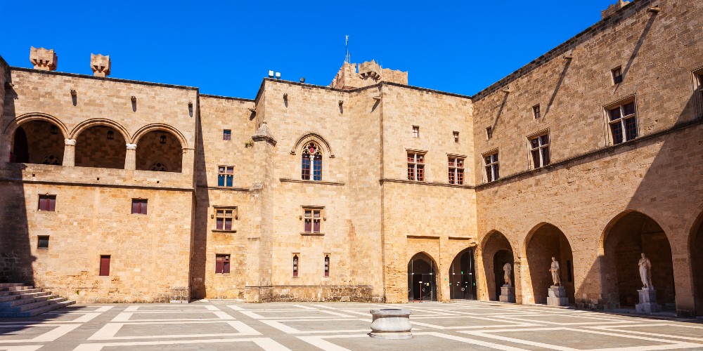 Palast-des-Großmeisters-rhodes