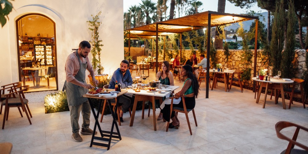 patio-picador-restaurant-la-zambra