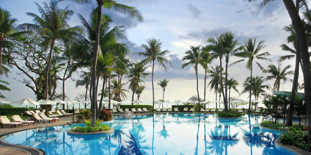 pool-centara-grand-beach-resort-and-villas-hua-hin
