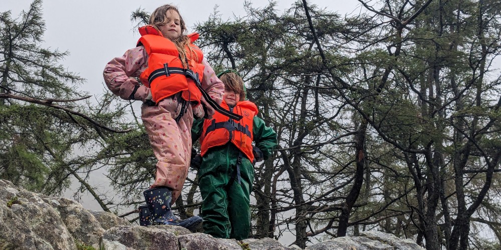 elephant-rock-children-hiking-snowdonia