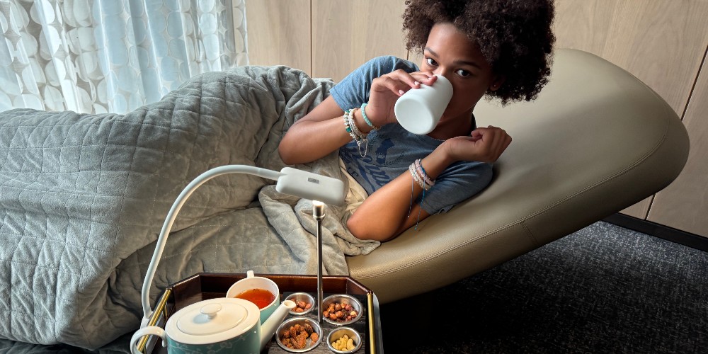 girl-spa-drinking-tea