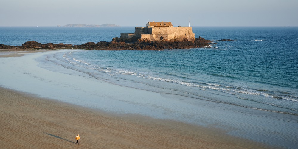 saint-malo-beach-brittany