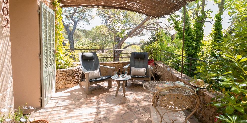 terrasse-du-bastidon-provence-family-holiday-lou-calen