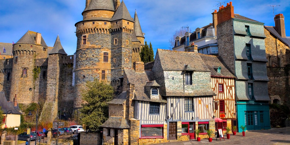 vitre-brittany-family-cycling-holiday