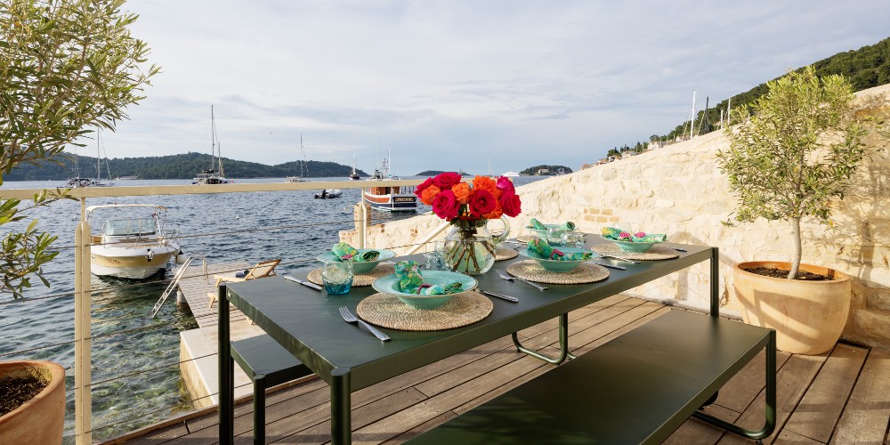 dining-terrace-villa-rosemar-croatia